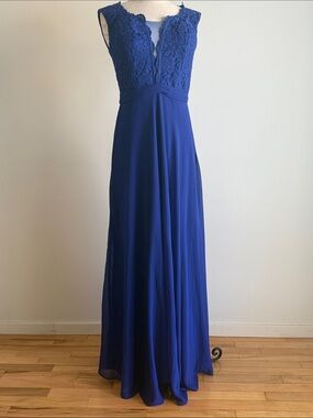 Elegant Royal Blue Lace Bodice Maxi Dress